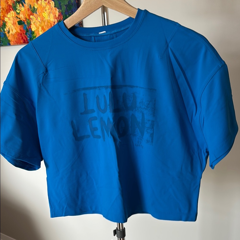 lululemon athletica crop Vibrant Blue Ed Curtis